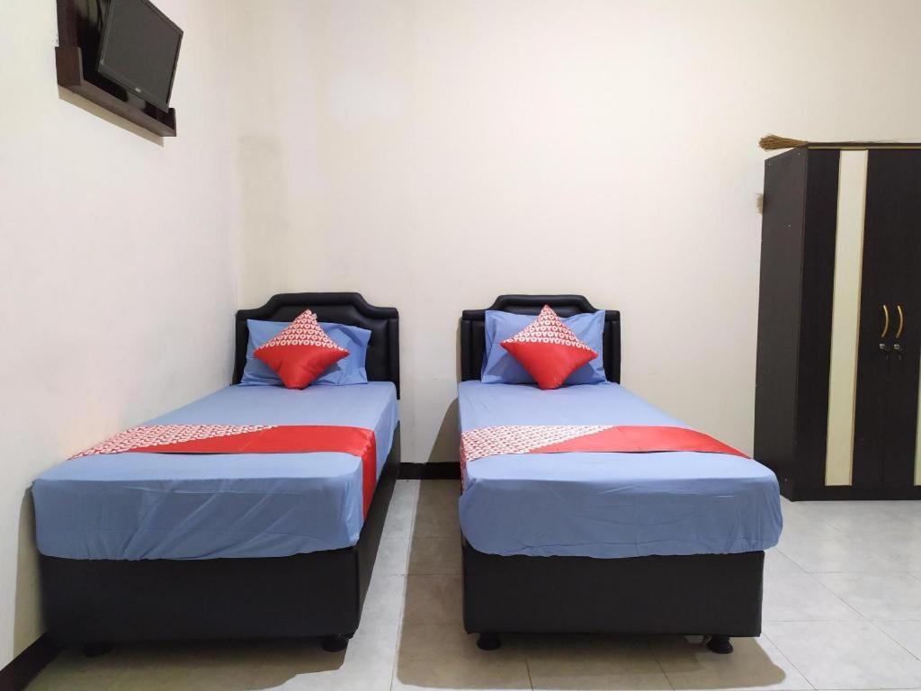 Ripuji Redpartner Hotel Makassar
