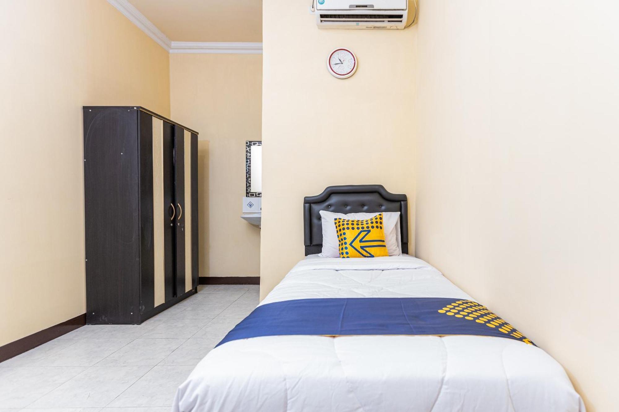 Ripuji Redpartner Hotel